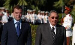 Presidente ruso Medvedev anuncio que Raul Castro ira a Rusia para firmar nuevos acuerdos